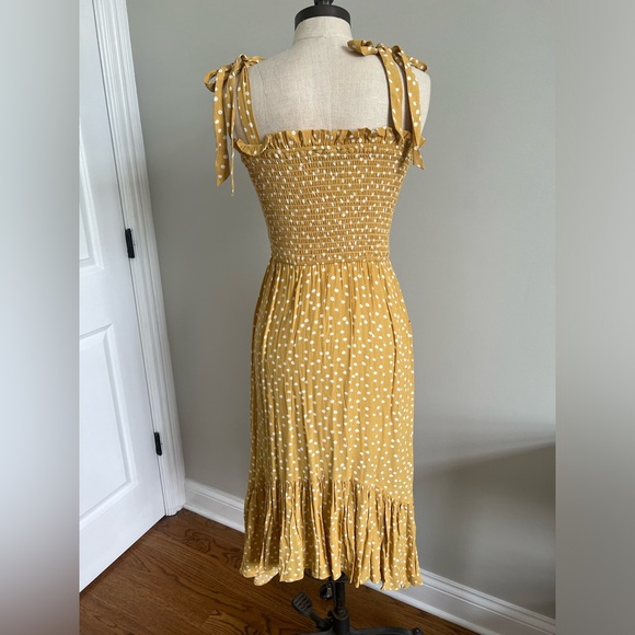 Kivari dress - Picture 2 of 4